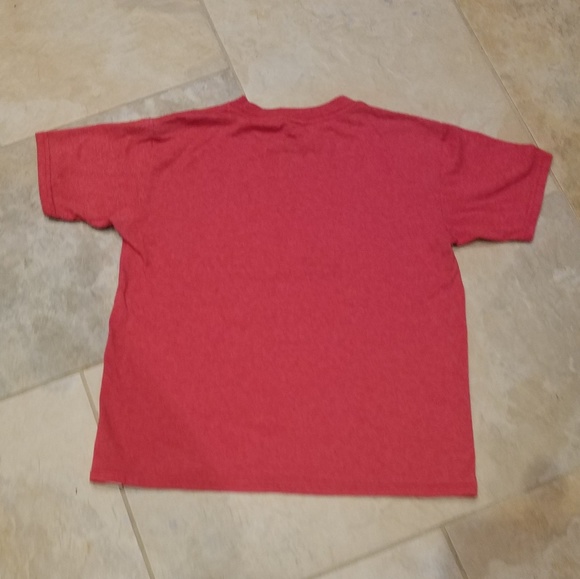 Boys size 7 graphic t-shirt, Red - Picture 3 of 4